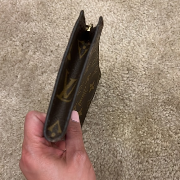 Sold✅Louis Vuitton Toiletry Pouch - Picture 5 of 11